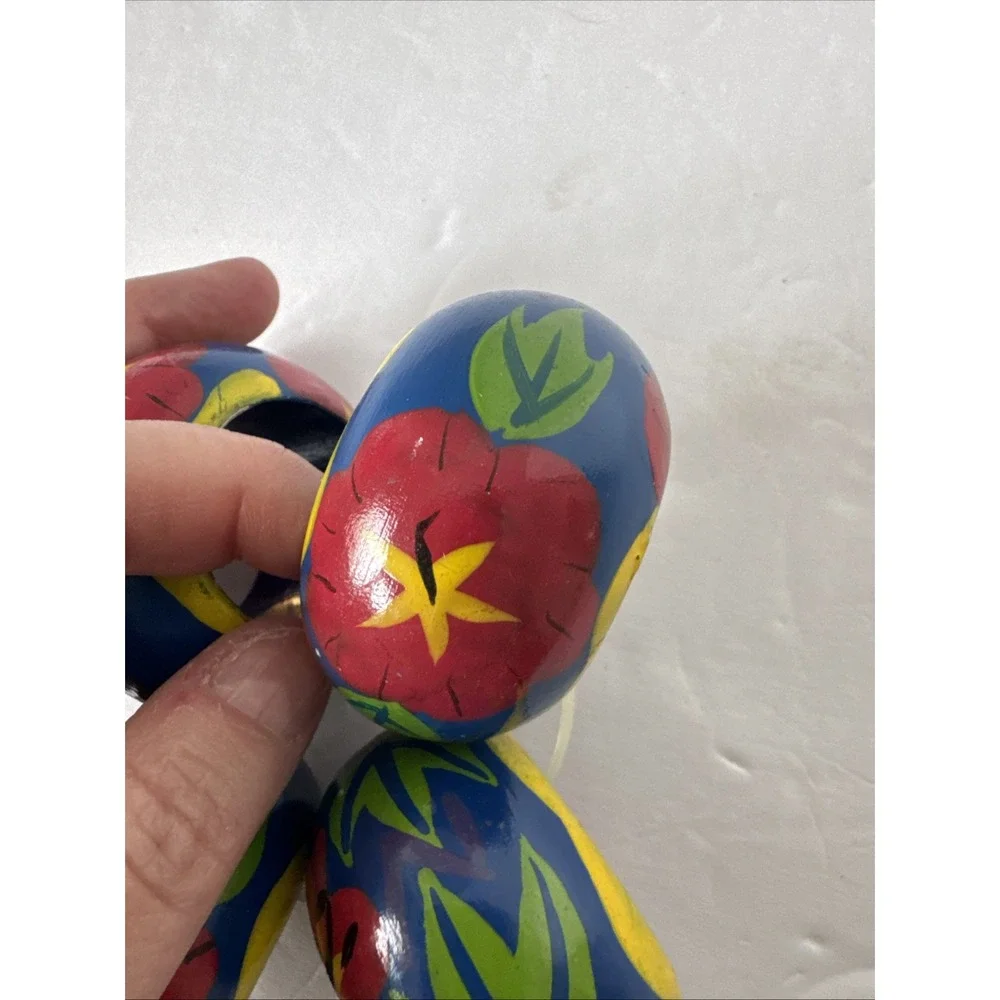 Wooden Floral Hand painted Napkin Rings Set‎ Of 4 Made In Philippines